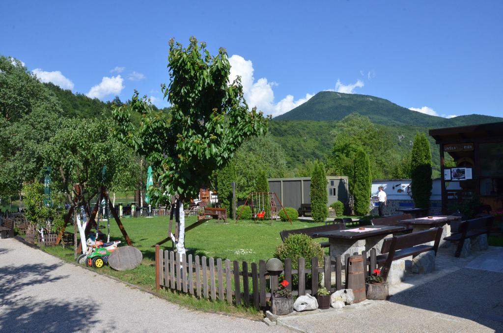 Rooms And Apartments Neron Bihac Lohovo Экстерьер фото